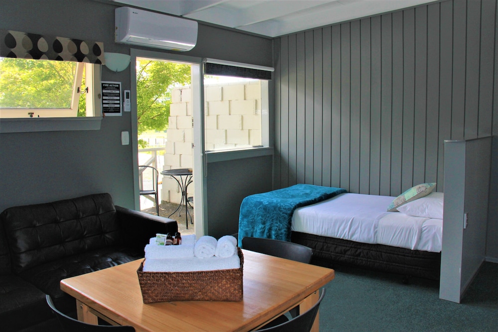 436 Rotorua Hideaway Lodge 27/38