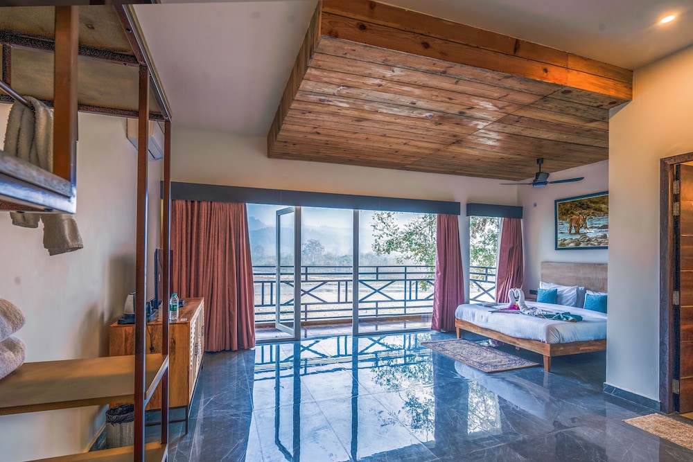 LA PERLE RIVER RESORTS 27/50