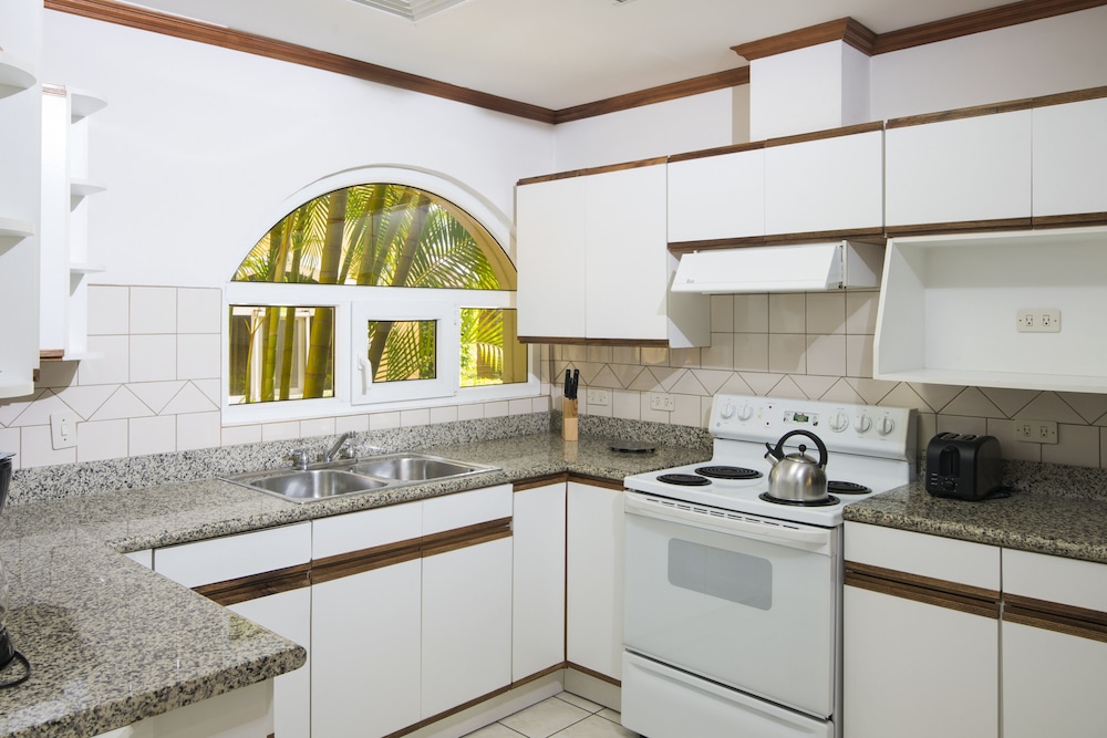 Aparthotel & Suites Villas Del Rio 49/50