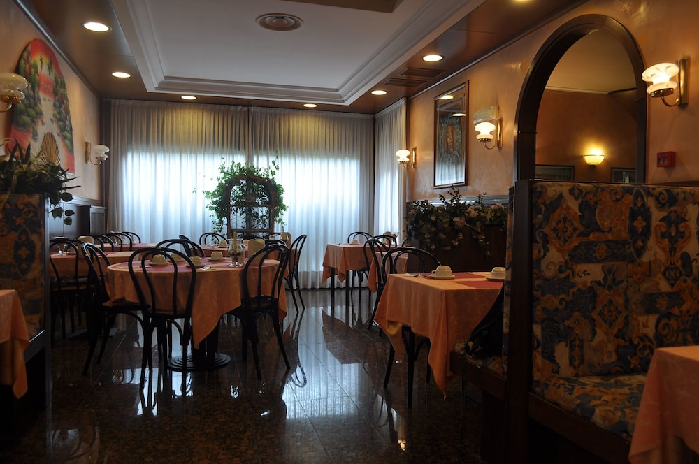 Hotel Roma 22/26