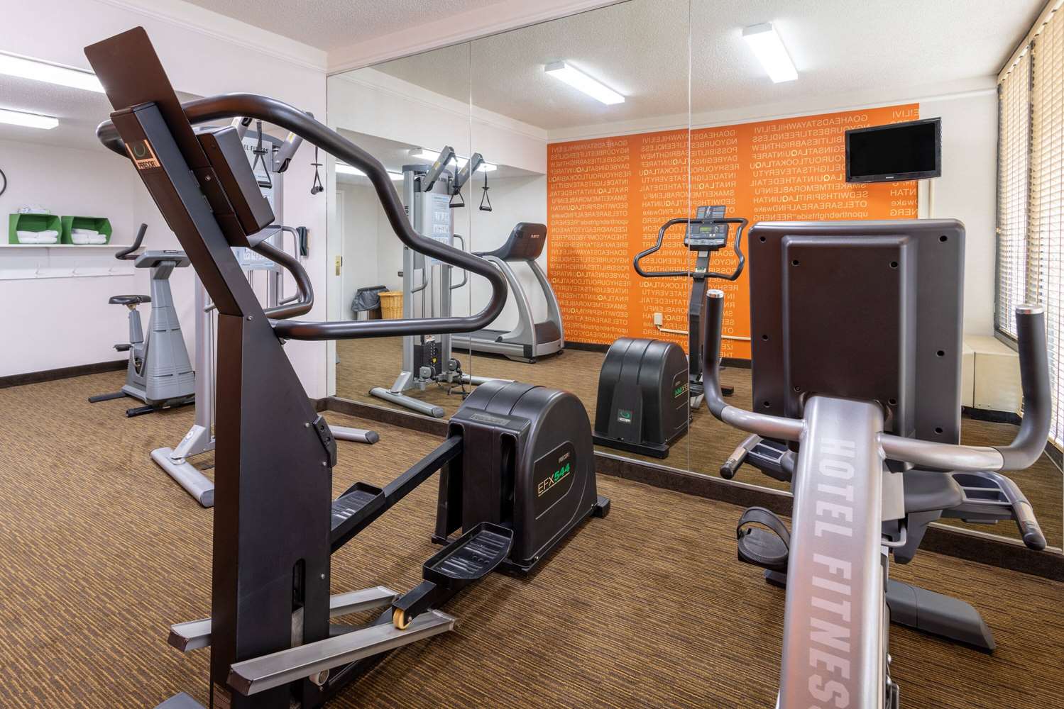 La Quinta Inn & Suites by Wyndham Kingsport Tri-Cities 10/18