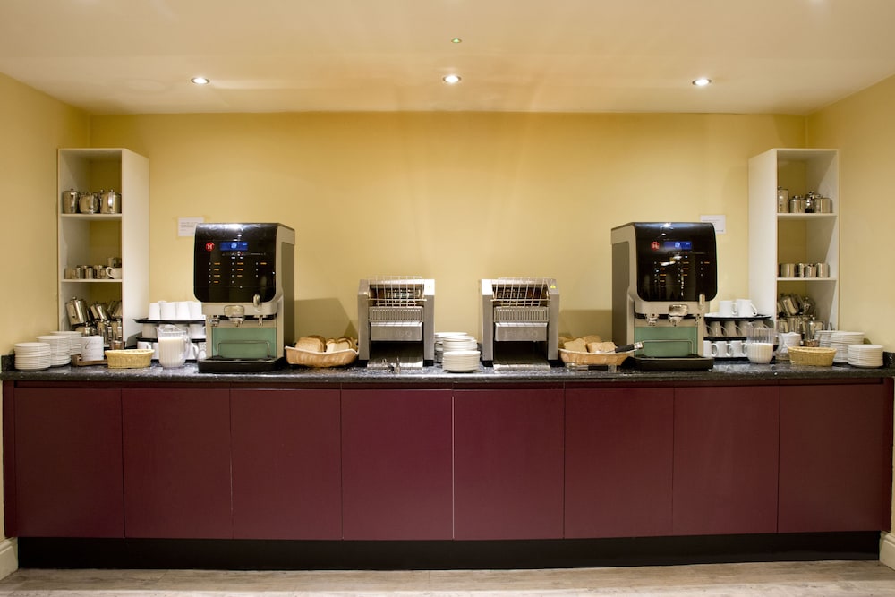 Tlh Toorak Hotel 4/50