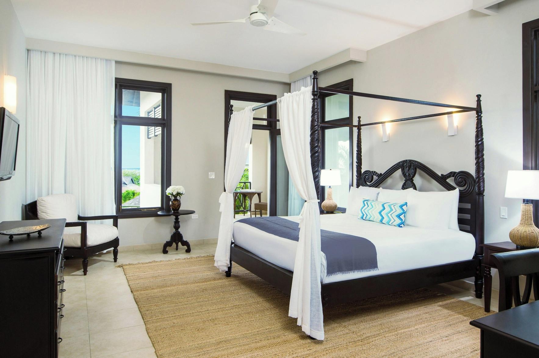 4 Bedrooms, Villa