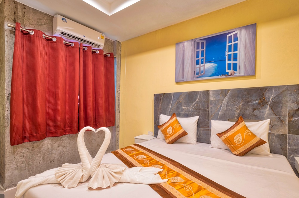 TJ Patong Hotel (SHA Plus+) 5/26