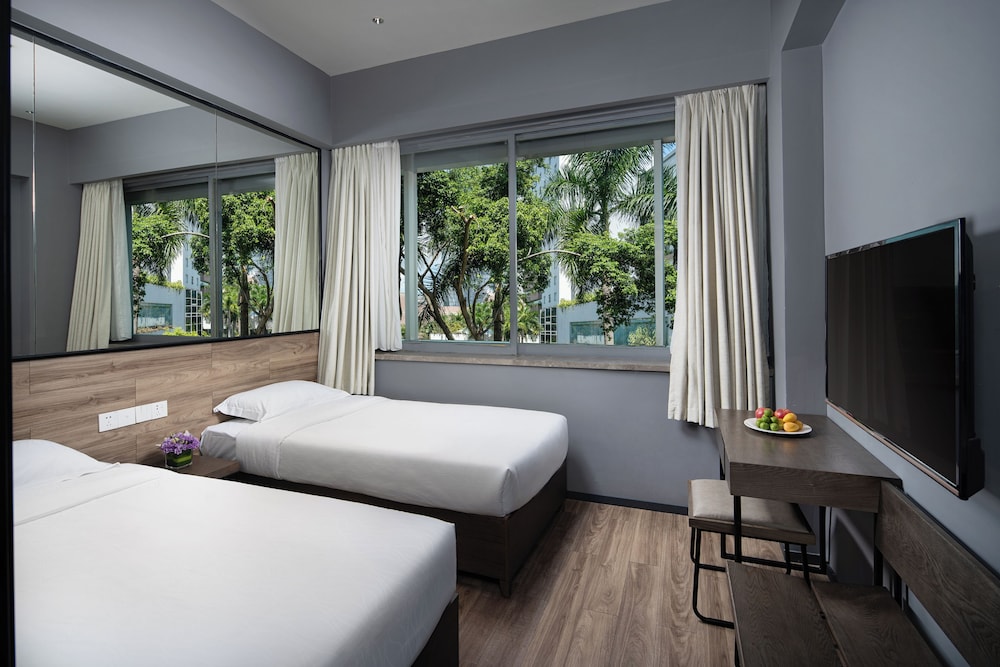DELUXE, TWIN BEDS, SEA VIEW