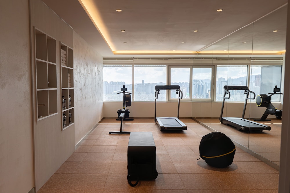 ELIENA Hotel 45/63