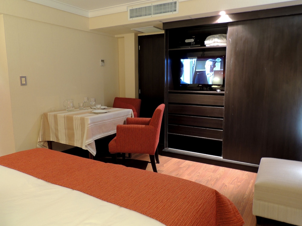Premium Tower Suites San Luis 26/60