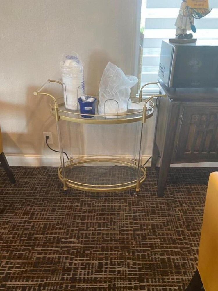 Fairview Inn - Greensboro Airport 8/21