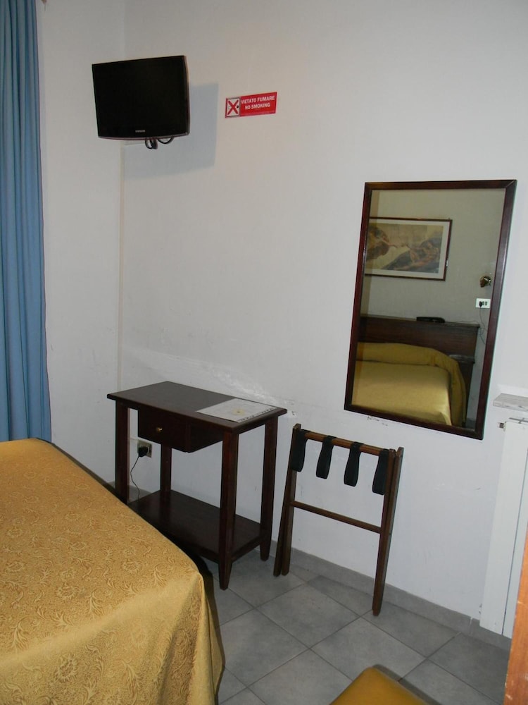 Hotel Primavera 44/64