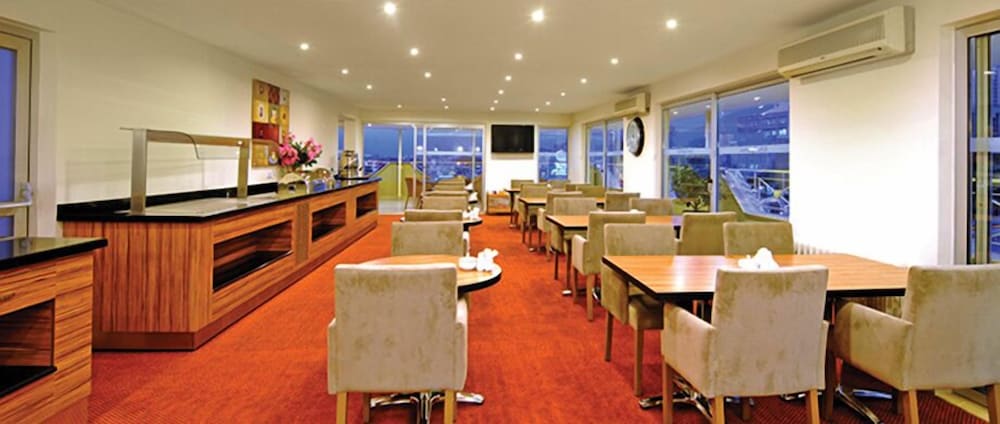KARDES HOTEL 53/68