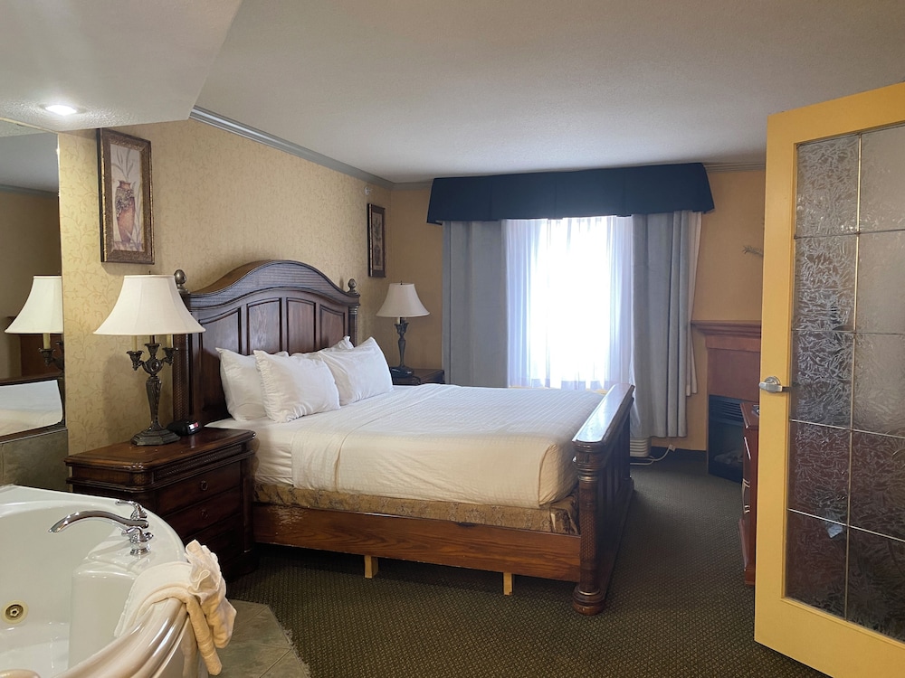 Merit Hotel And Suites 27/66