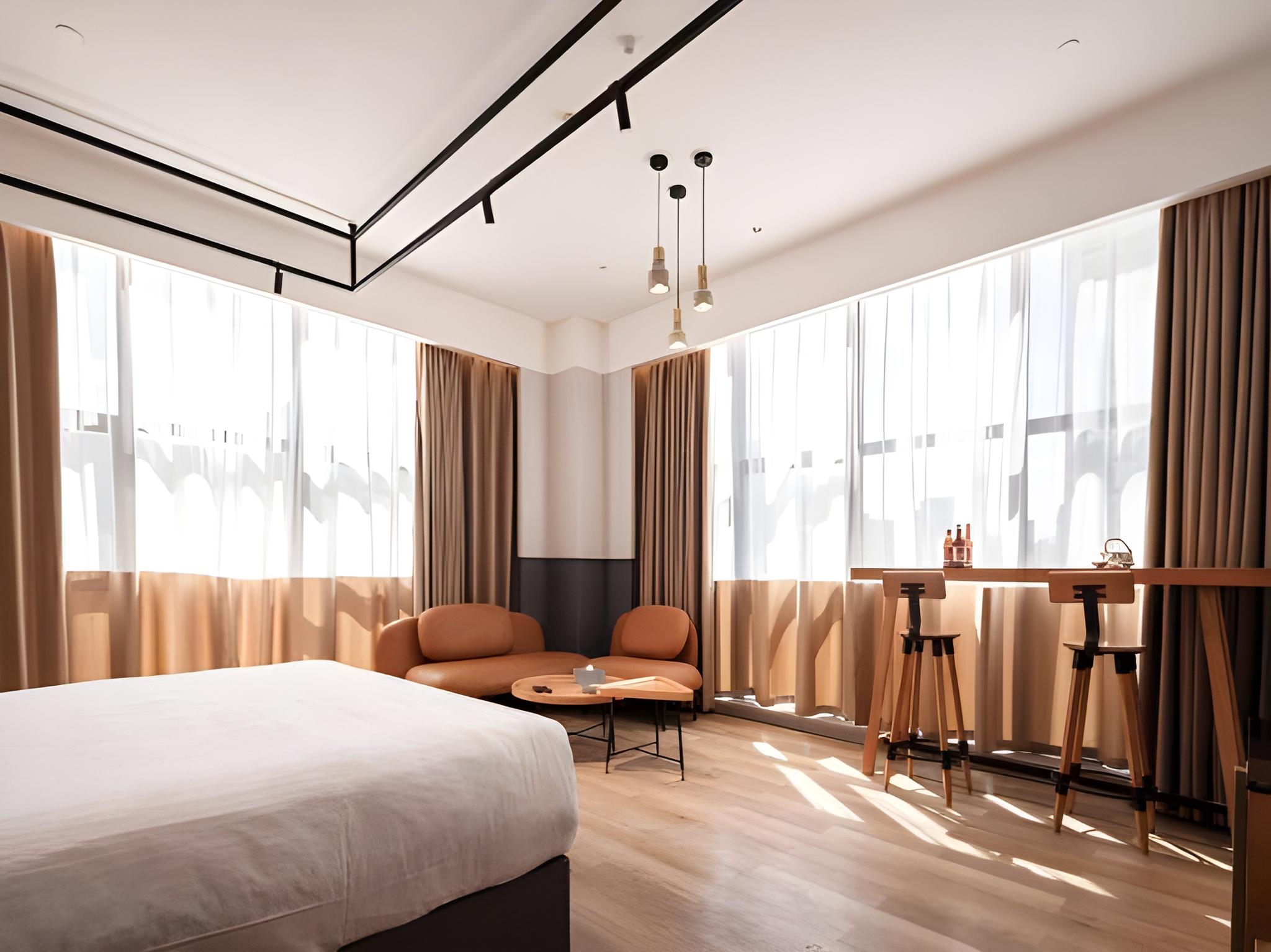 Leisure, Suite, Queen Bed