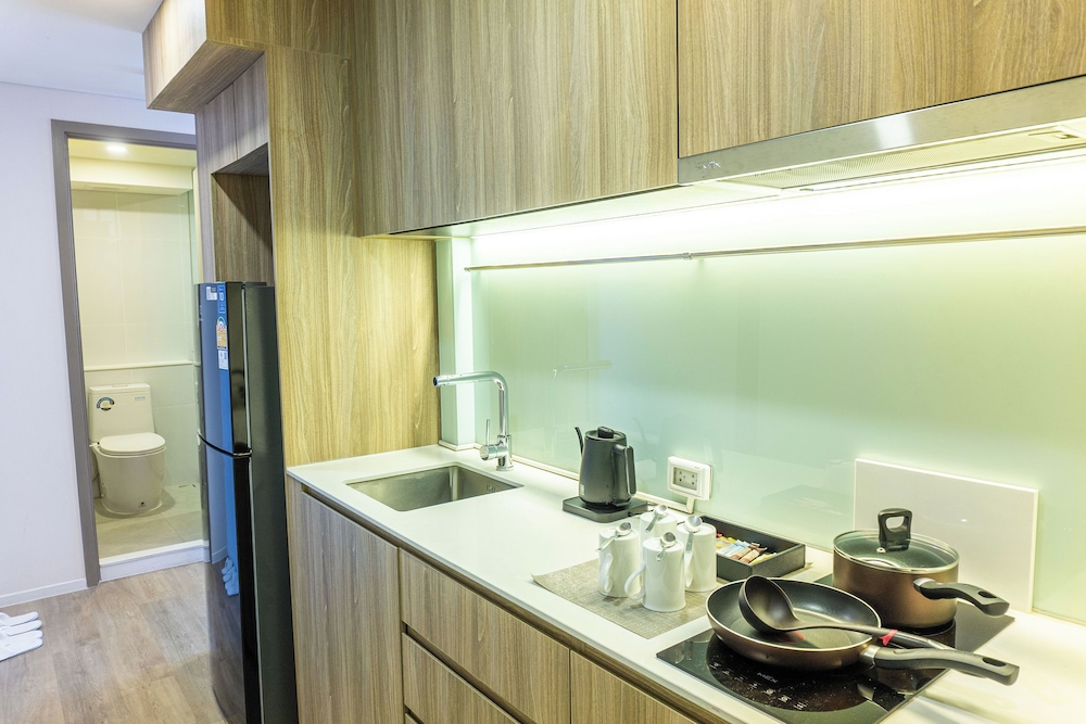 Ramada By Wyndham Bangkok Sukhumvit 87 61/61