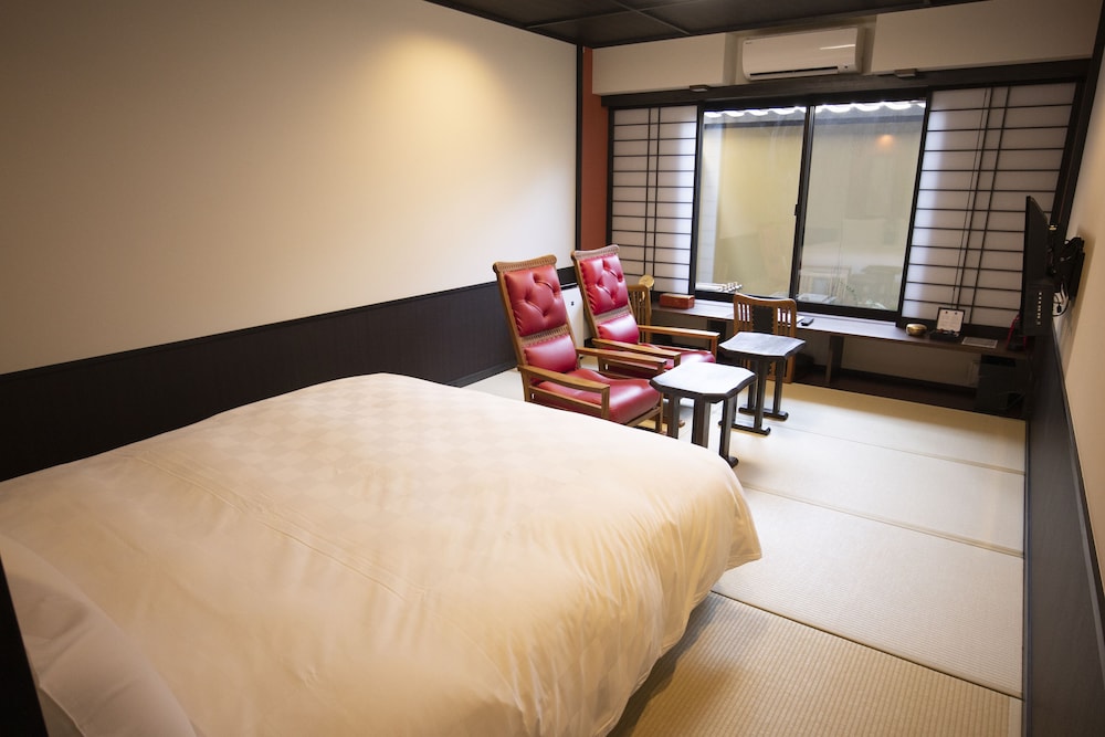 Kyoto Takasegawa Bettei 10/42