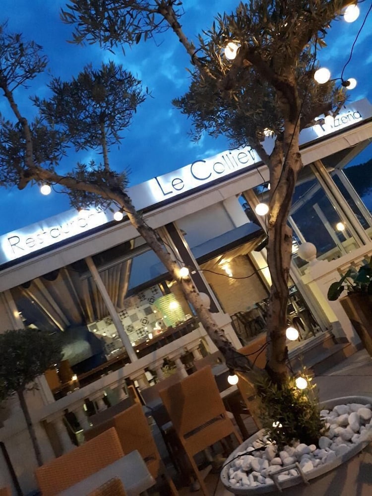 Hotel Le Collier 3/50