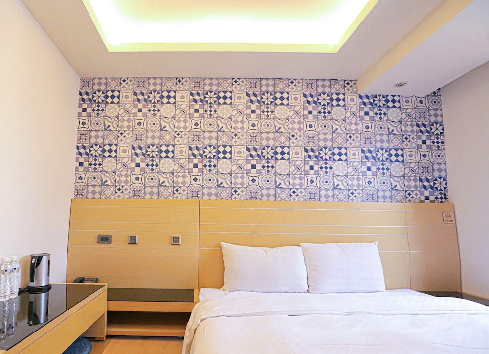 Dream 12 Hotel 31/71