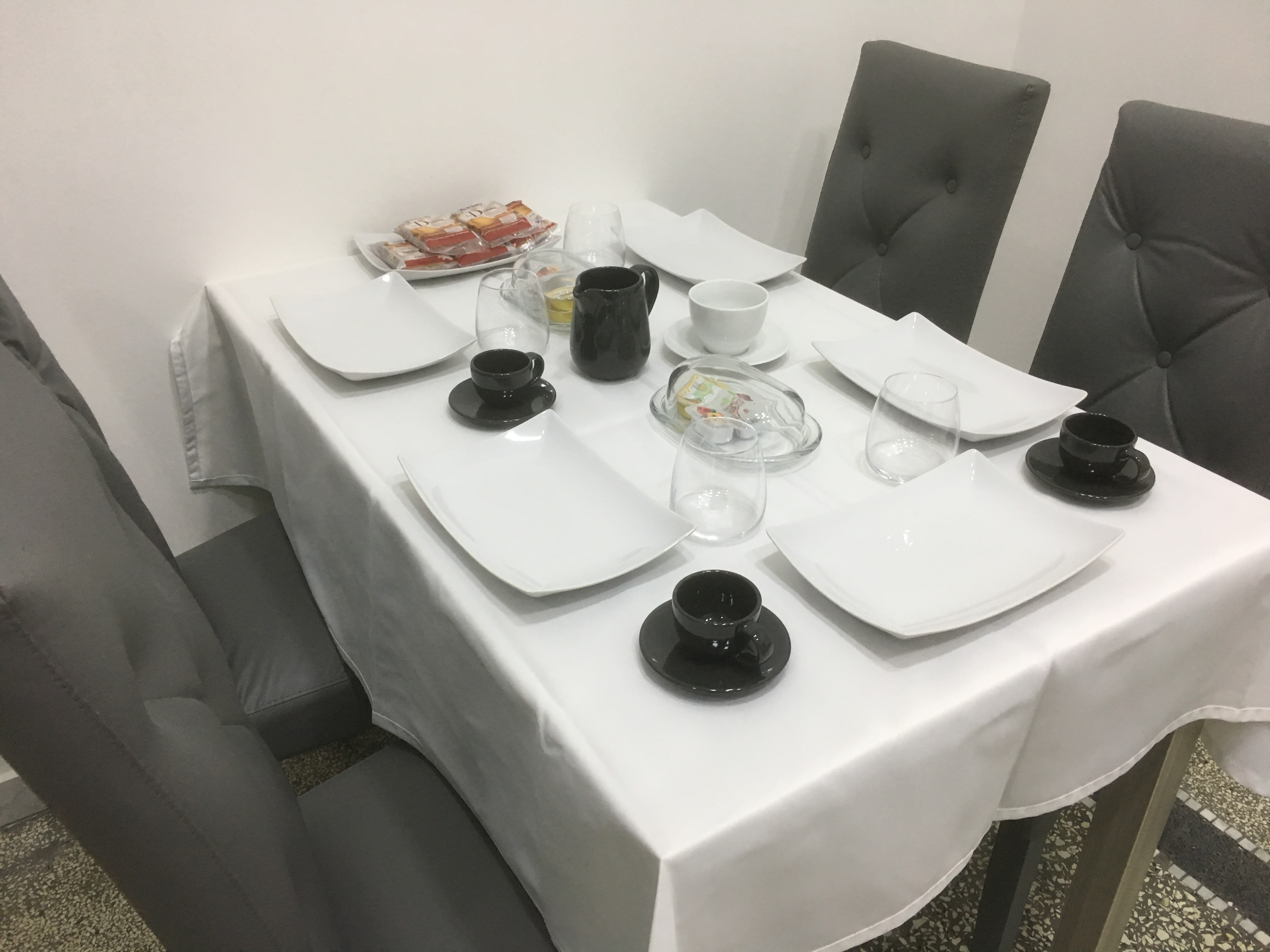MB95 - Mezzocannone Luxurious Bed&Breakfast 5/15