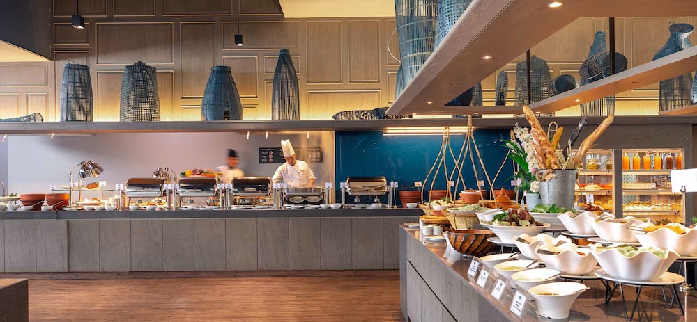 restaurant cafeteria