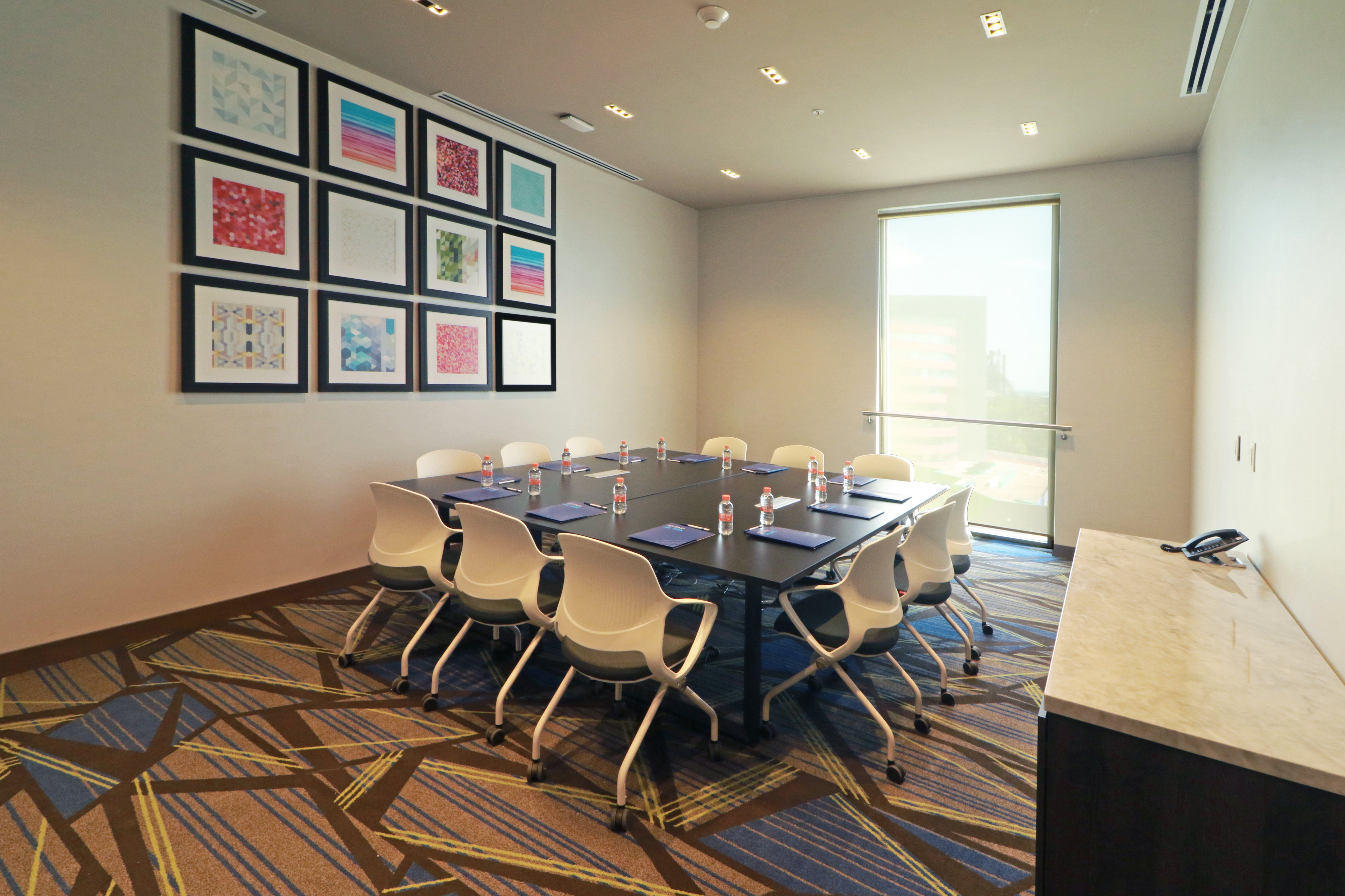 Holiday Inn Express Monterrey Fundidora 72/74