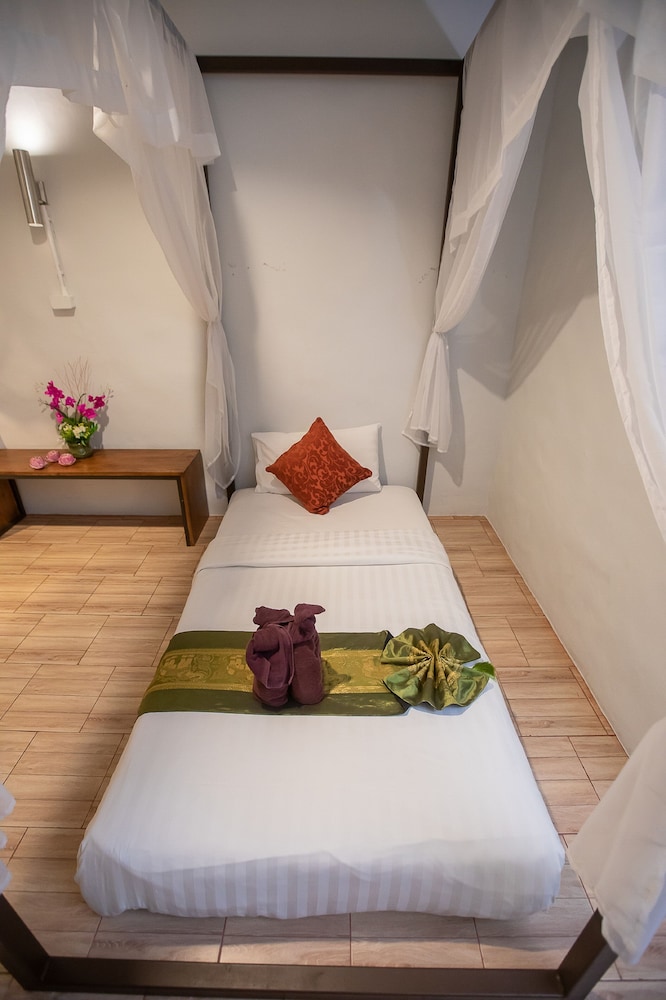 Sabaidee Chiangmai Hotel 15/65