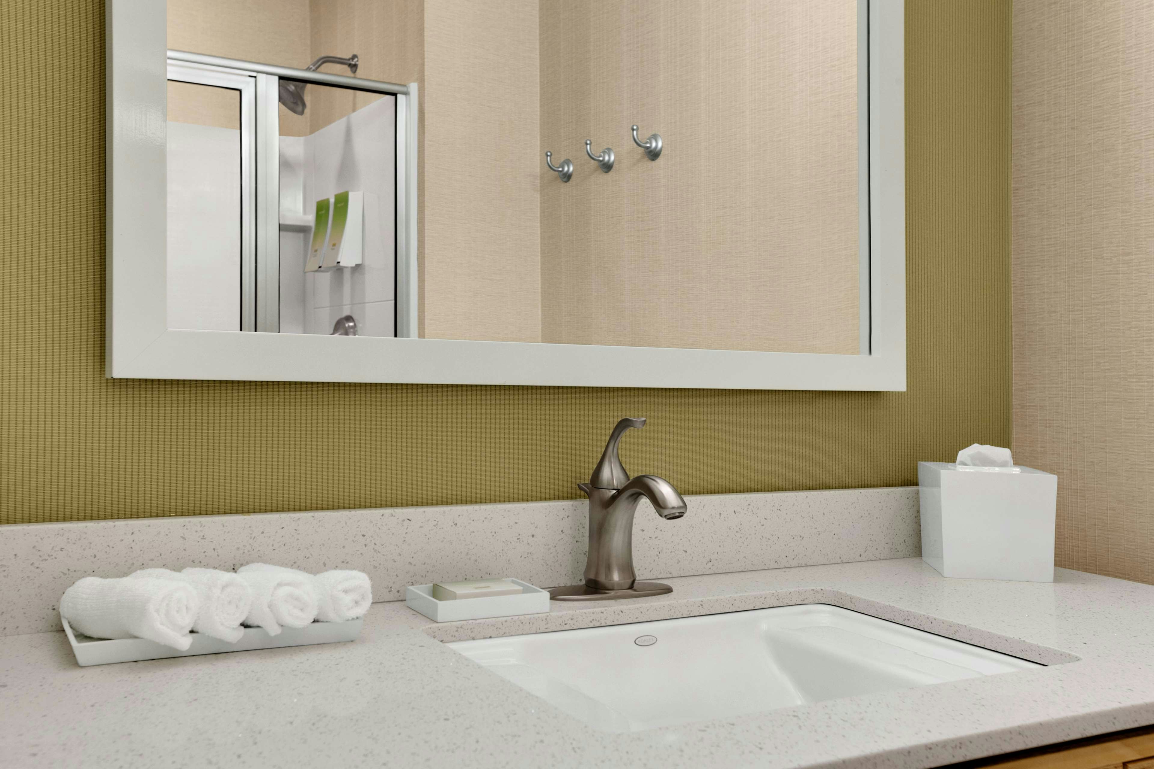 Home2 Suites by Hilton Oxford, AL 15/18