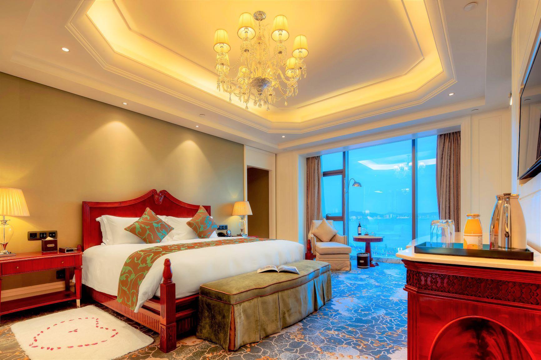 Royal Seaside Hotel and Hot Springs Xiamen 13/37