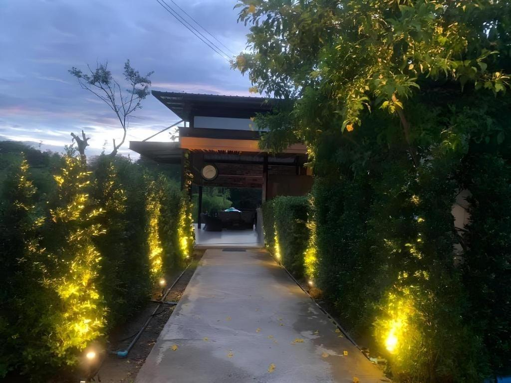 Greenfield Valley Fishing Resort 25/27