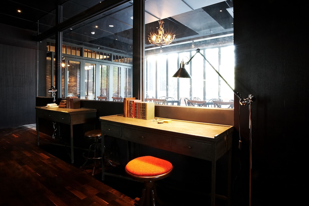 Lee Design Hotel 74/74