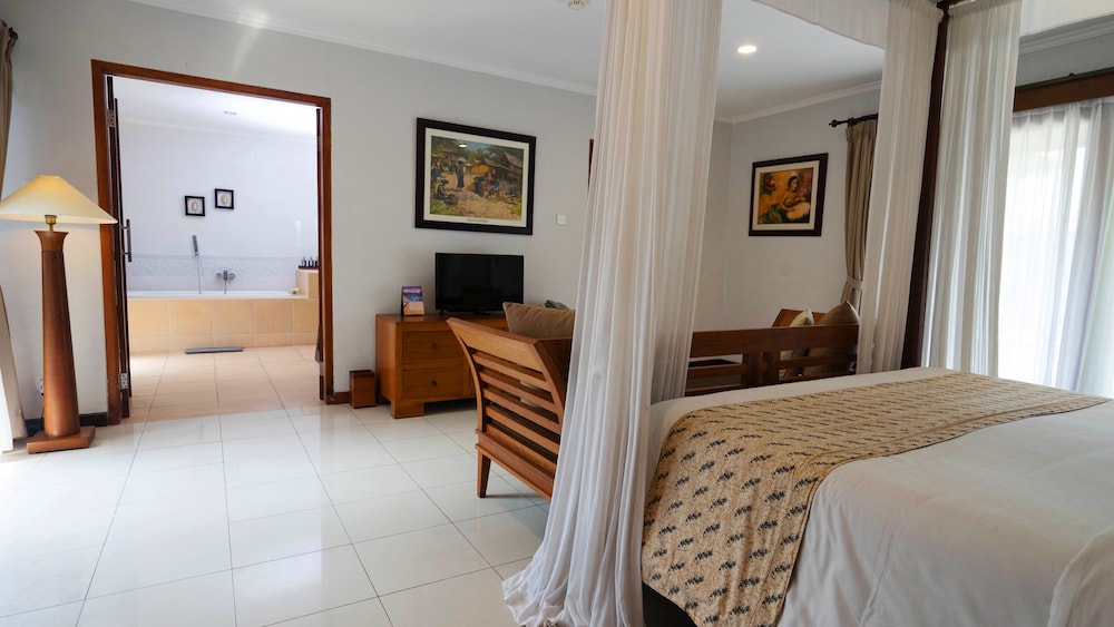 VILLA BERAWA BALI 28/77