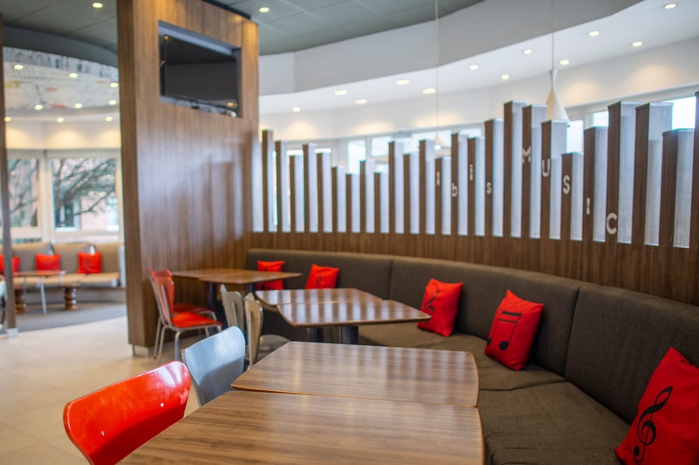 Ibis Mendoza 45/71