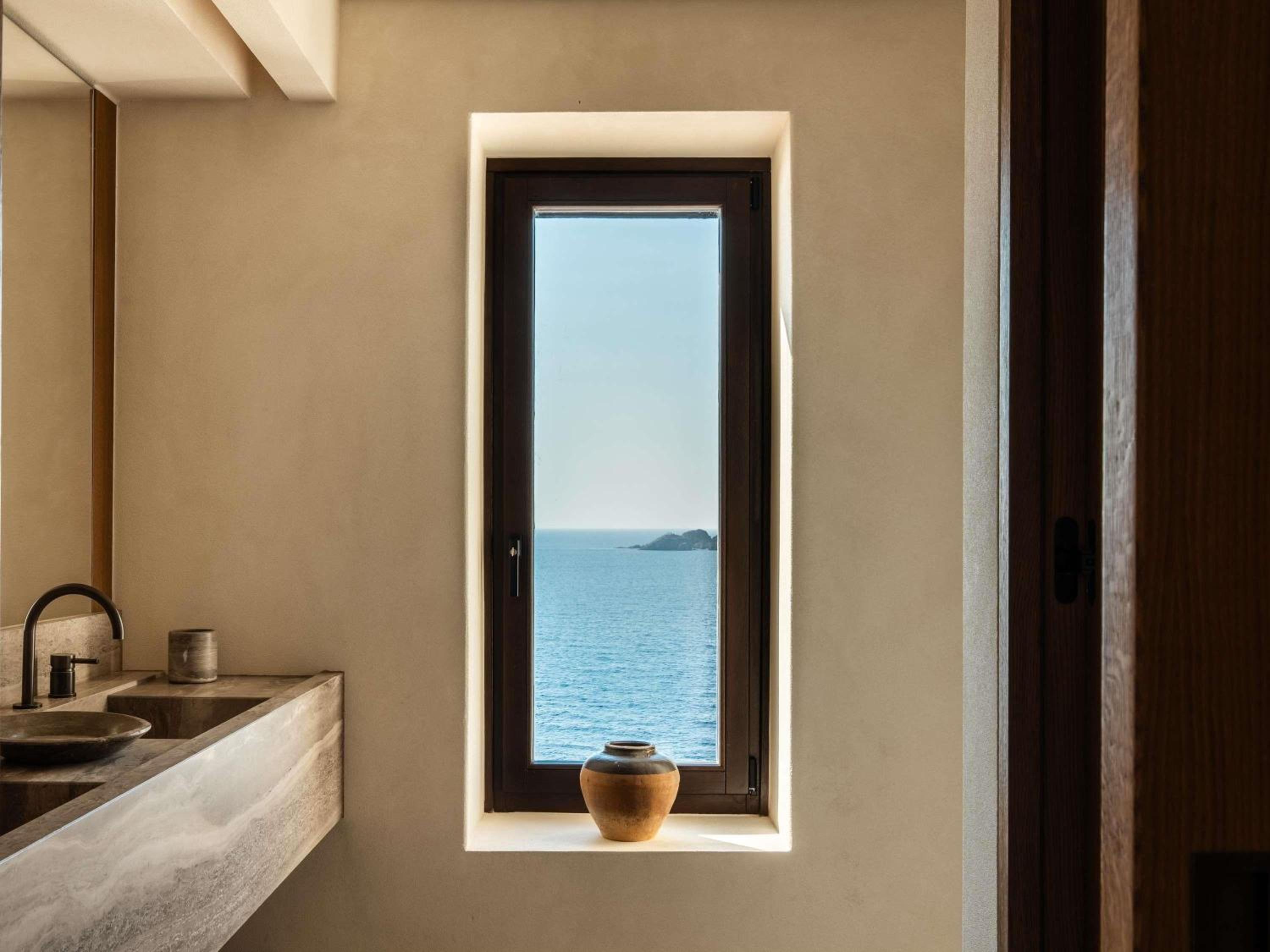 1 Bedroom, Suite, with Pool
