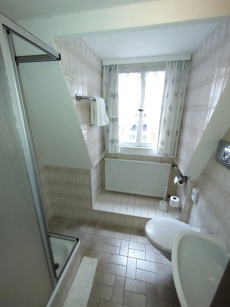 Akzent Hotel Bergs Alte Bauernschanke 46/56