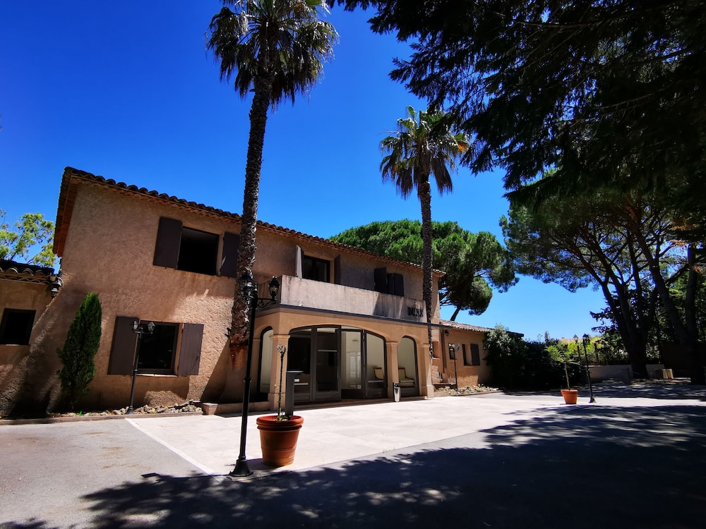 Le Mas Provencal 1/50