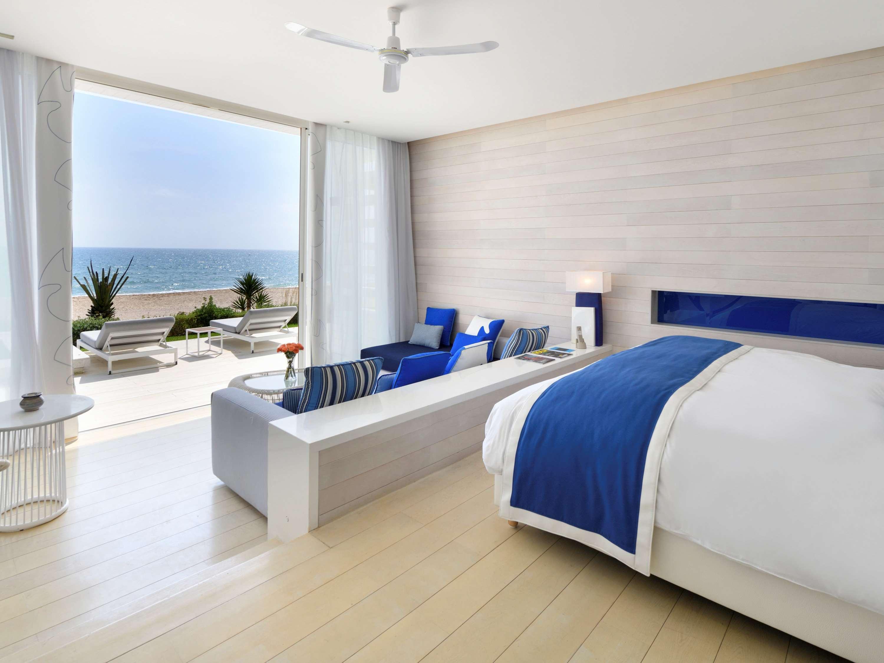 Beach, Suite, King Bed, Panoramic, Water Front