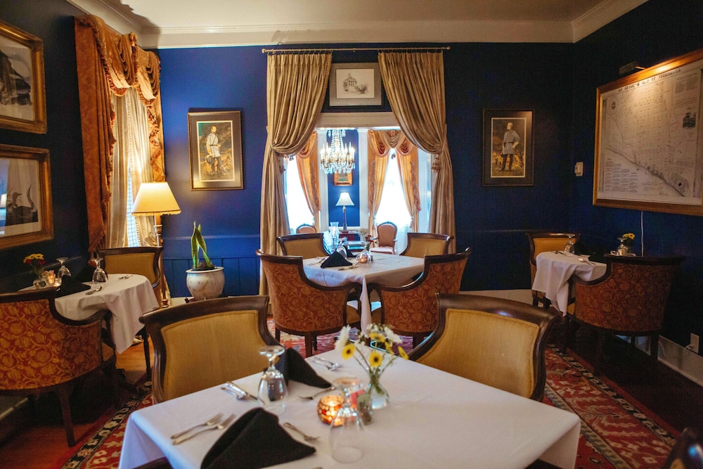 Anchuca Historic Mansion & Inn 37/49