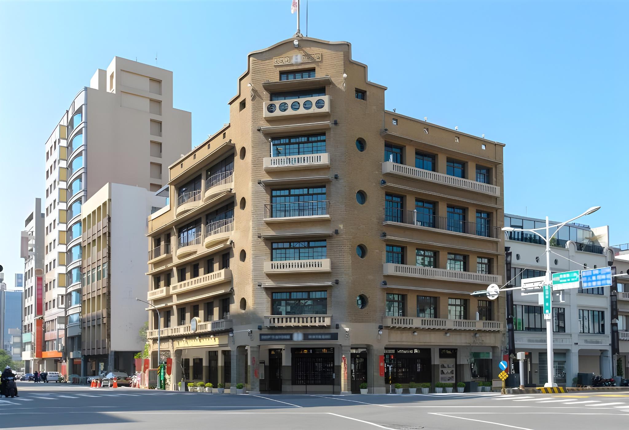 Royal Group Motel Tai Nan Branch 8/11