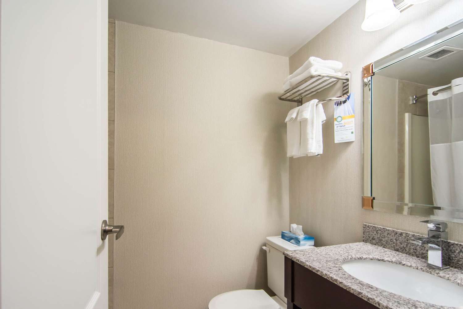 Quality Hotel Drumheller 40/40