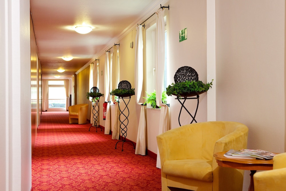 Das Wunsch-Hotel Mürz 45/71
