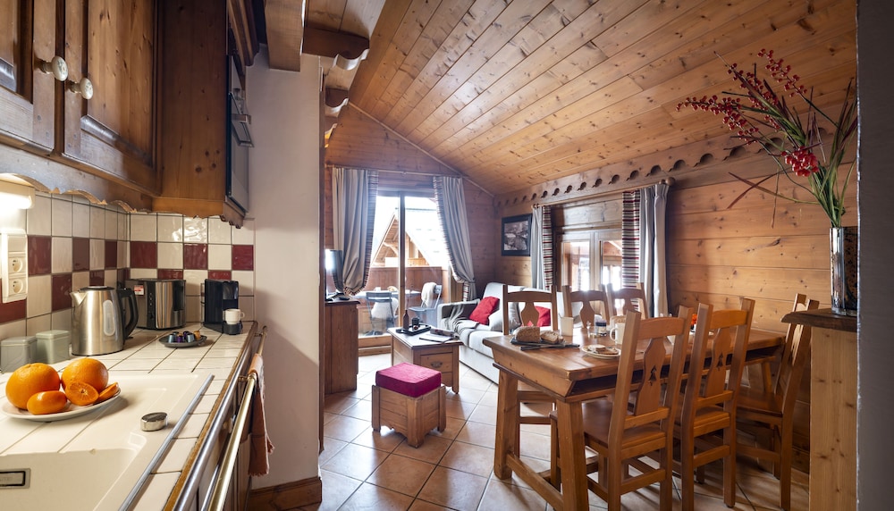 PREMIUM RESIDENCE LES FERMES DU SOLEIL 39/49