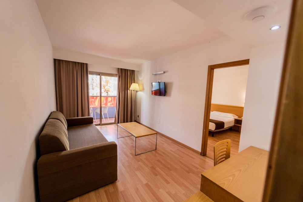 Paradise Park Fun Lifestyle Hotel 46/72
