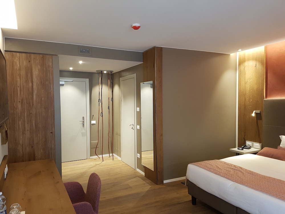 Th Courmayeur 26/57