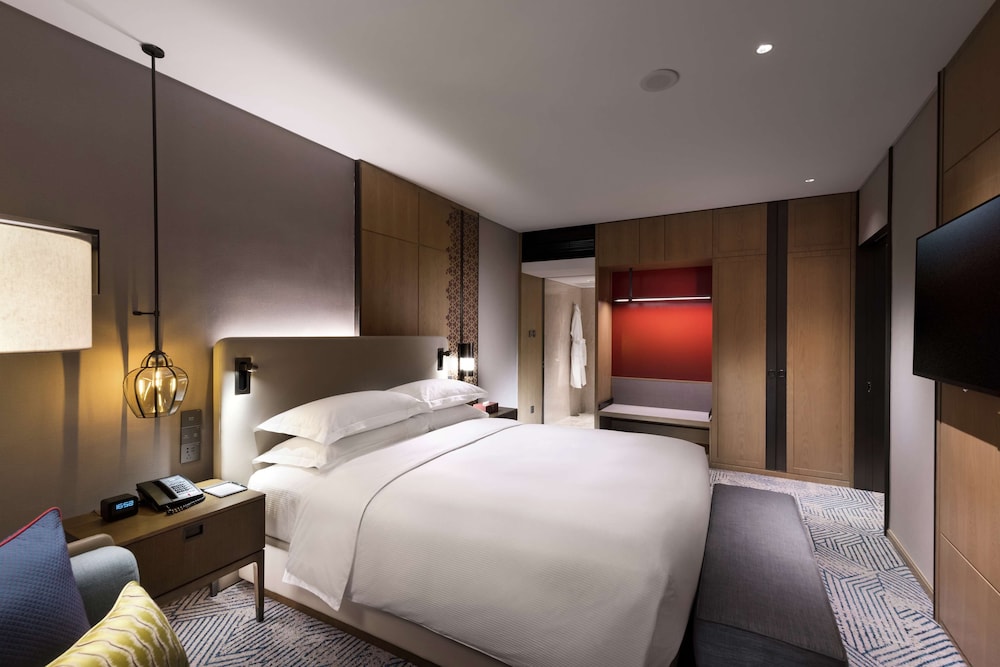 Hilton Beijing 12/85