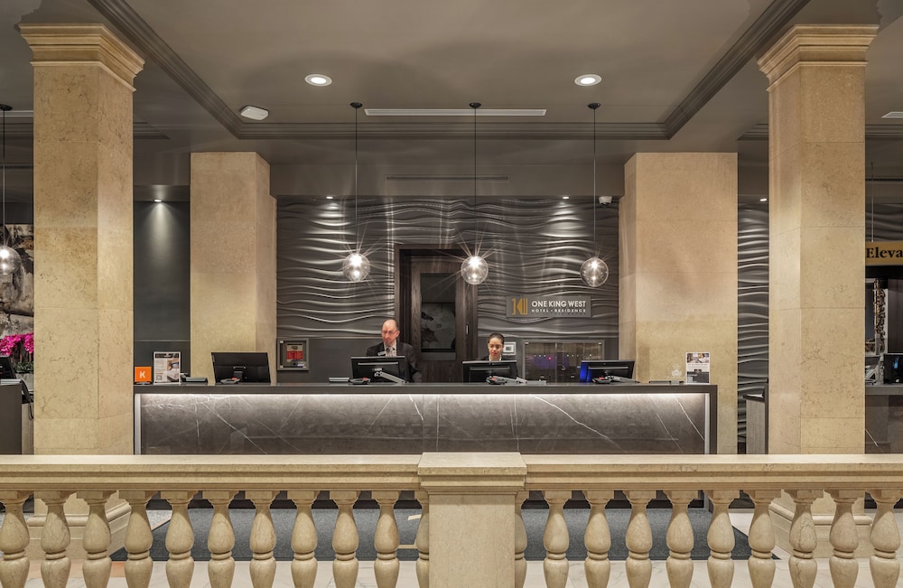 One King West Hotel Residence 9/63
