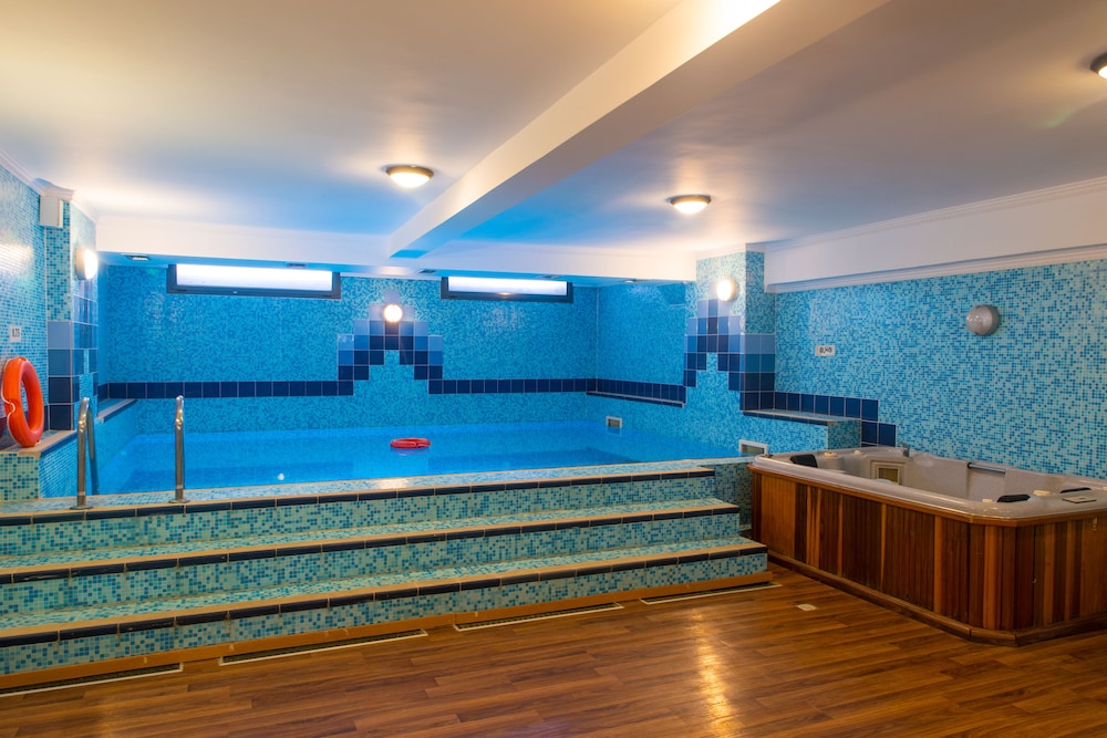 Mediterranean Resort Hotel 30/60