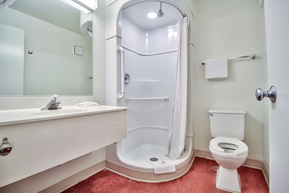 Motel6 Nogales, AZ - Mariposa Road 28/31