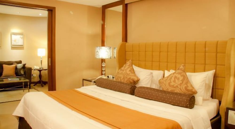 Royal Garden Hotel 19/44