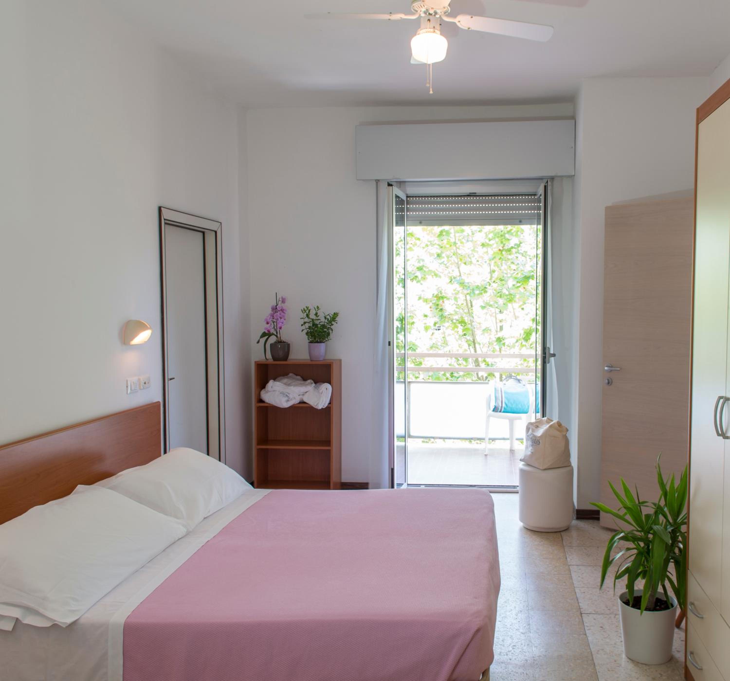 Hotel Globus 18/50