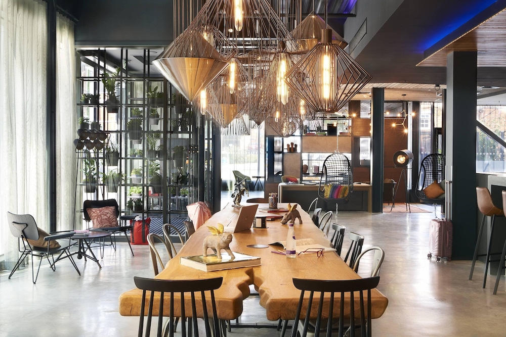 Moxy York 38/50