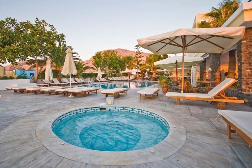 Makarios Hotel 46/49