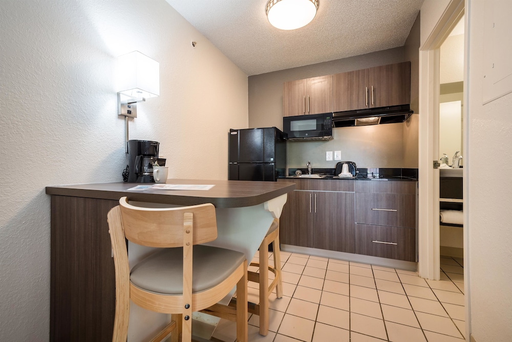 Studio 6 Extended Stay - Roswell, GA - Atlanta 50/59